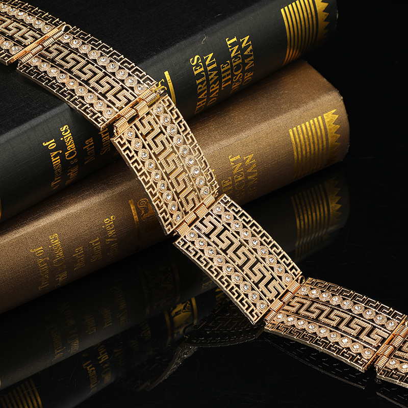 Vintage Kaftan Crystal Gold Be - Body Jewelry Luxury のレビューと価格