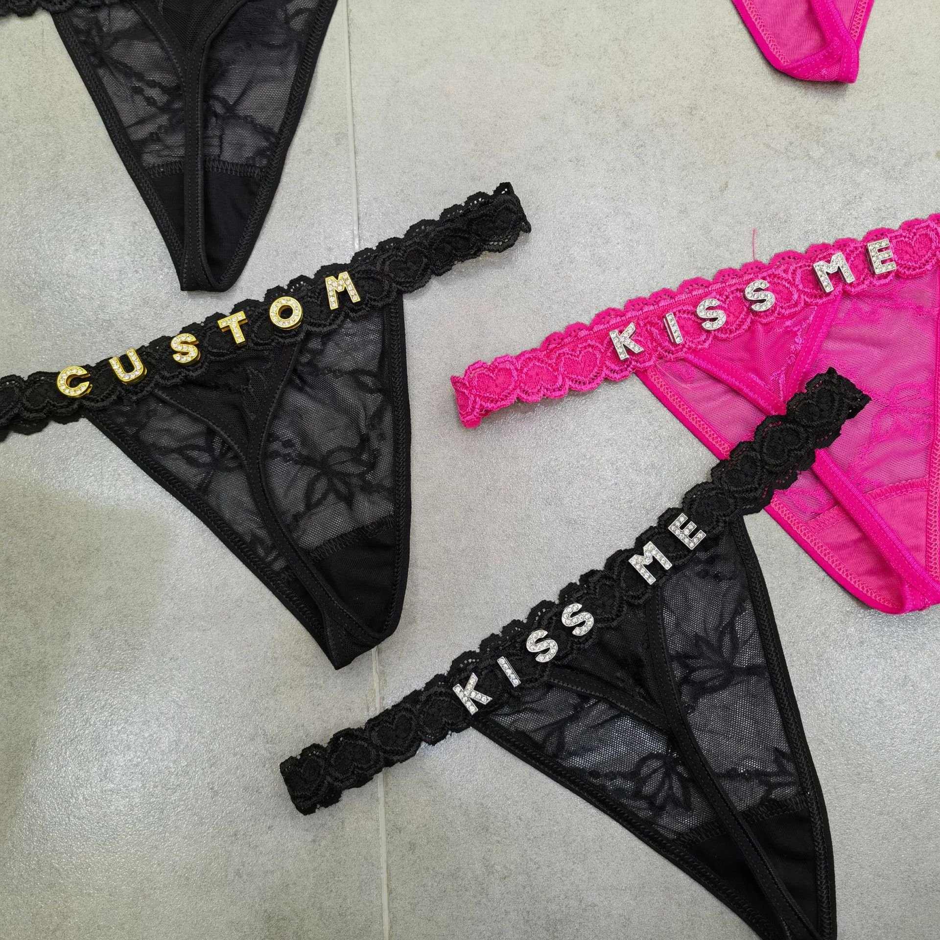 Customize Thongs Crystal Name  - Body Jewelry Women のレビューと価格