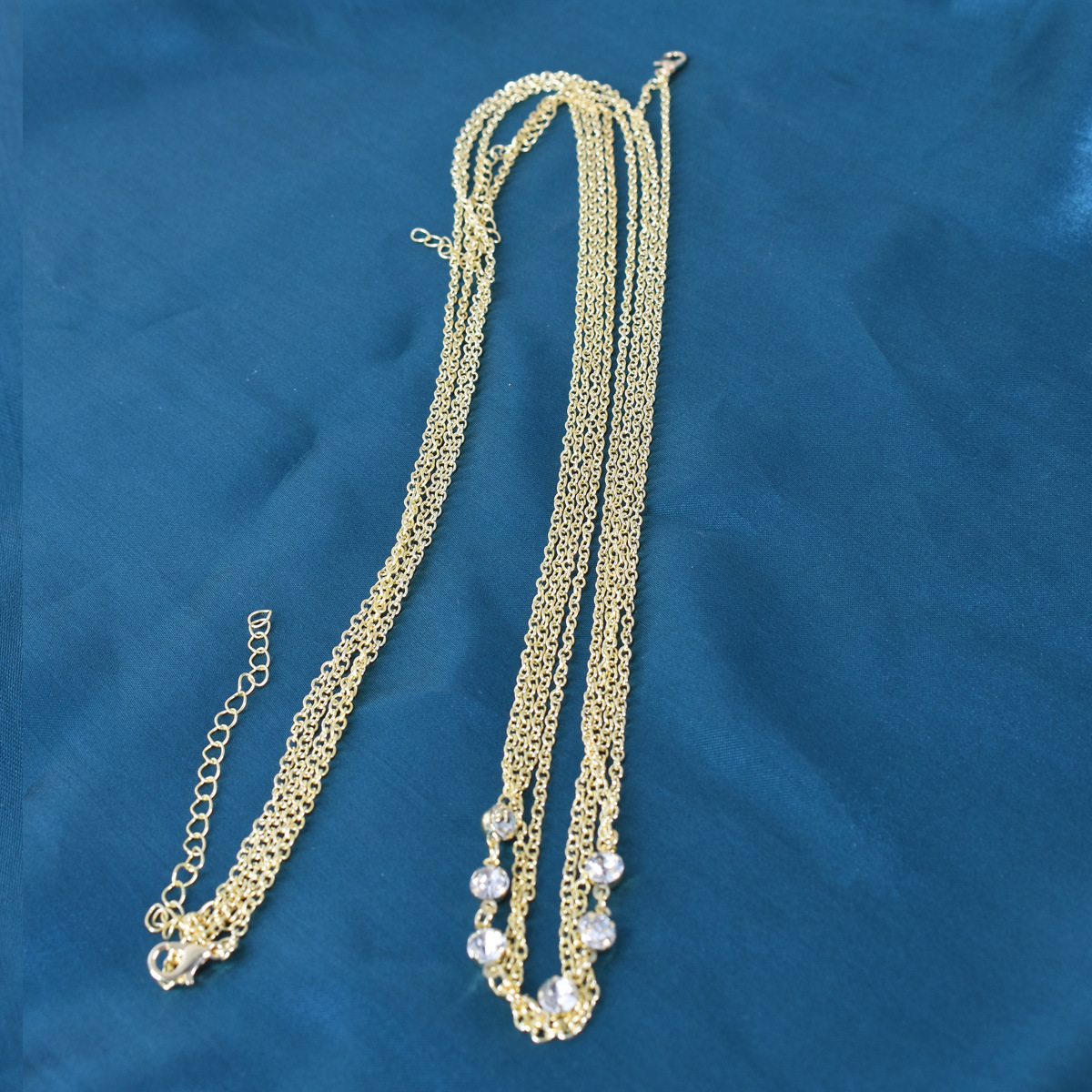 Round Crystal Chest Chain Low  - Body Jewelry Harness のレビューと価格