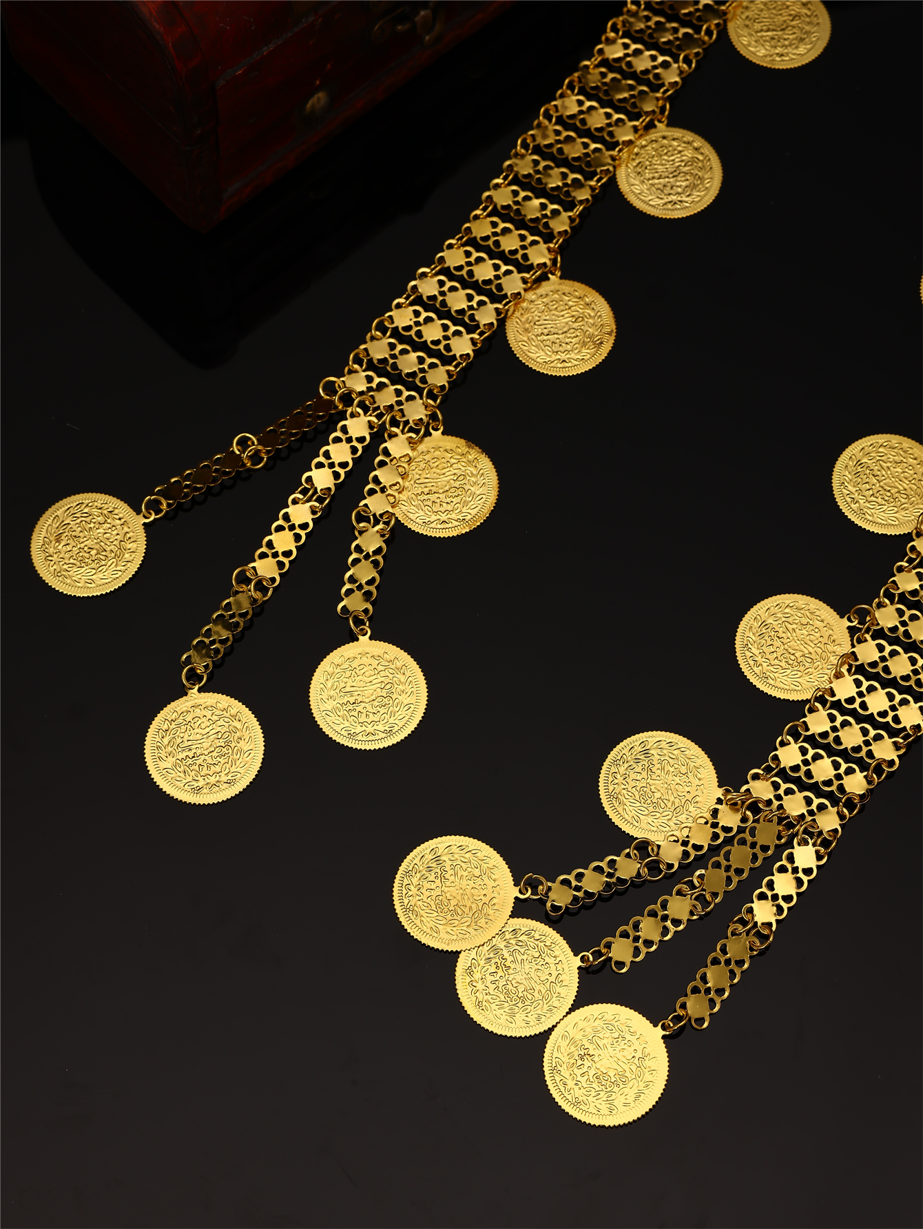 Luxurious Retro Women's Body C - Body Jewelry Luxury のレビューと価格