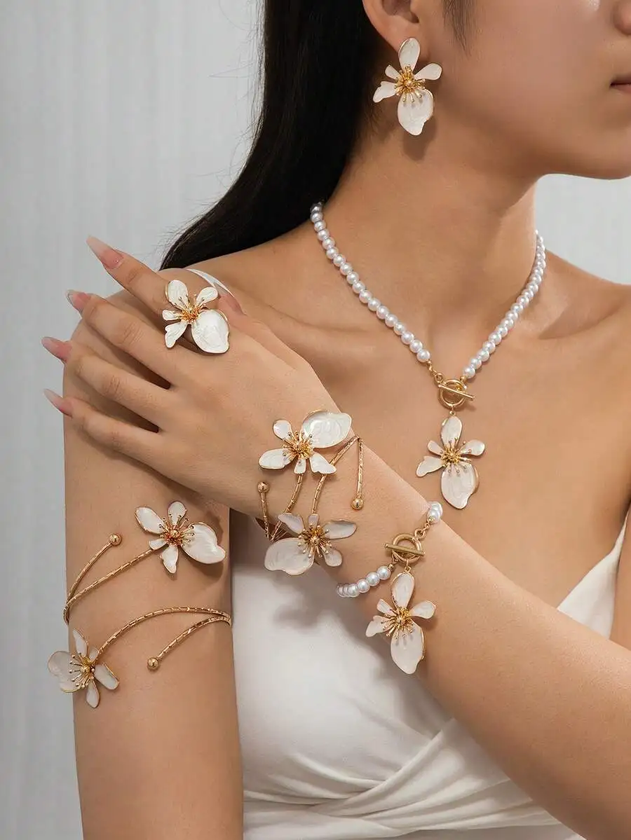 Floral Pearl Necklace Earring  - Body Jewelry Rings のレビューと価格