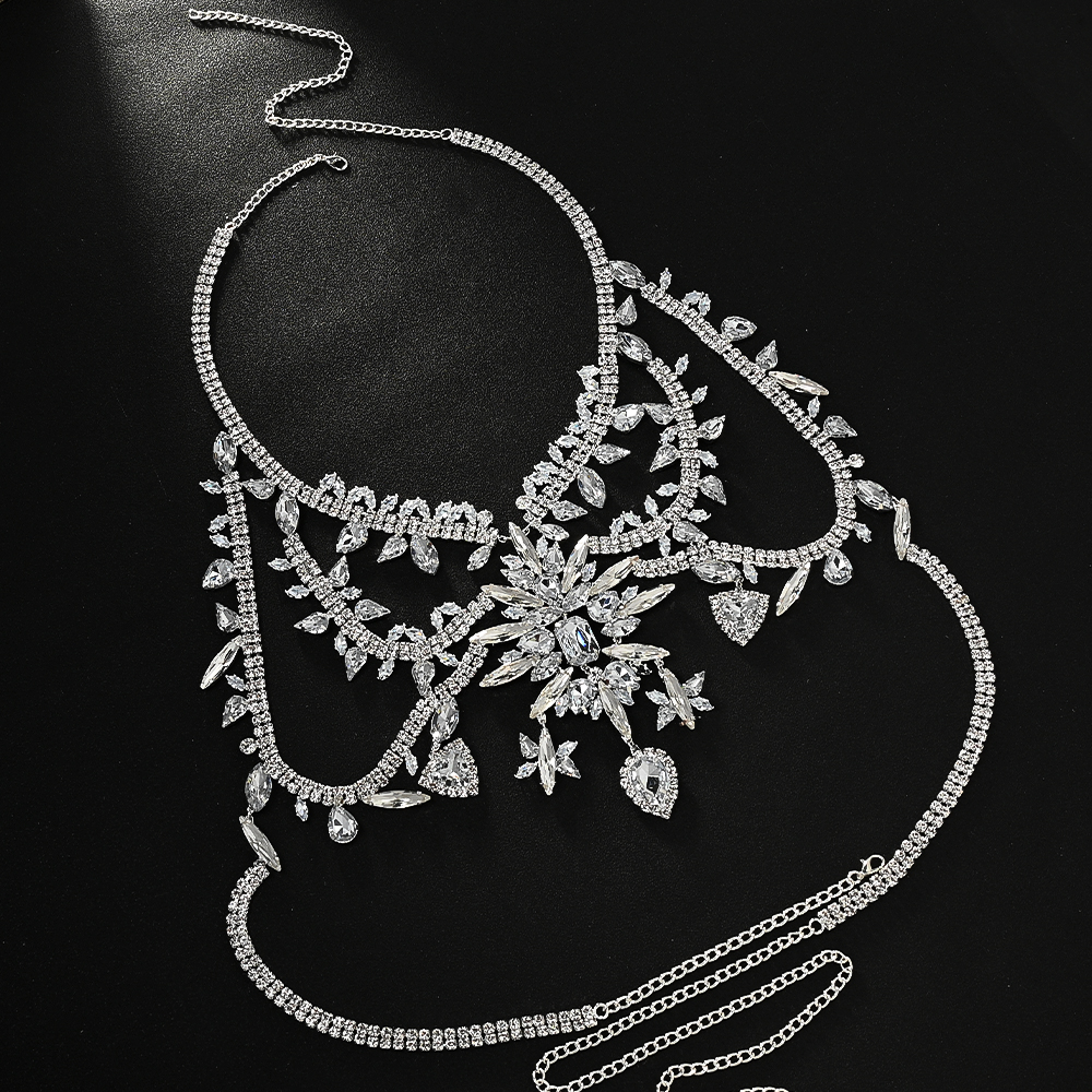 Summer Exaggerated Crystal Bra - Body Jewelry Vest のレビューと価格