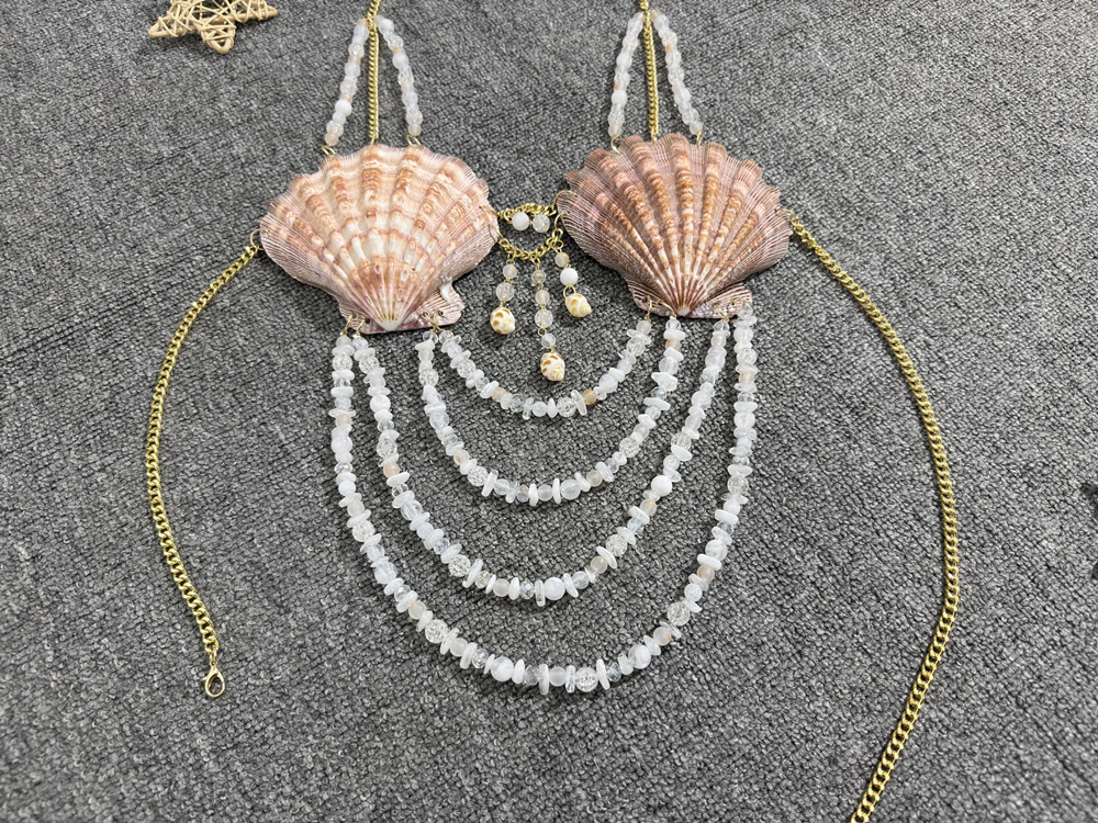 Y2K Harness Crop Top Backless  - Body Jewelry Vest のレビューと価格