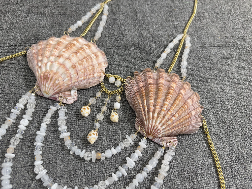 Y2K Harness Crop Top Backless  - Body Jewelry Vest のレビューと価格