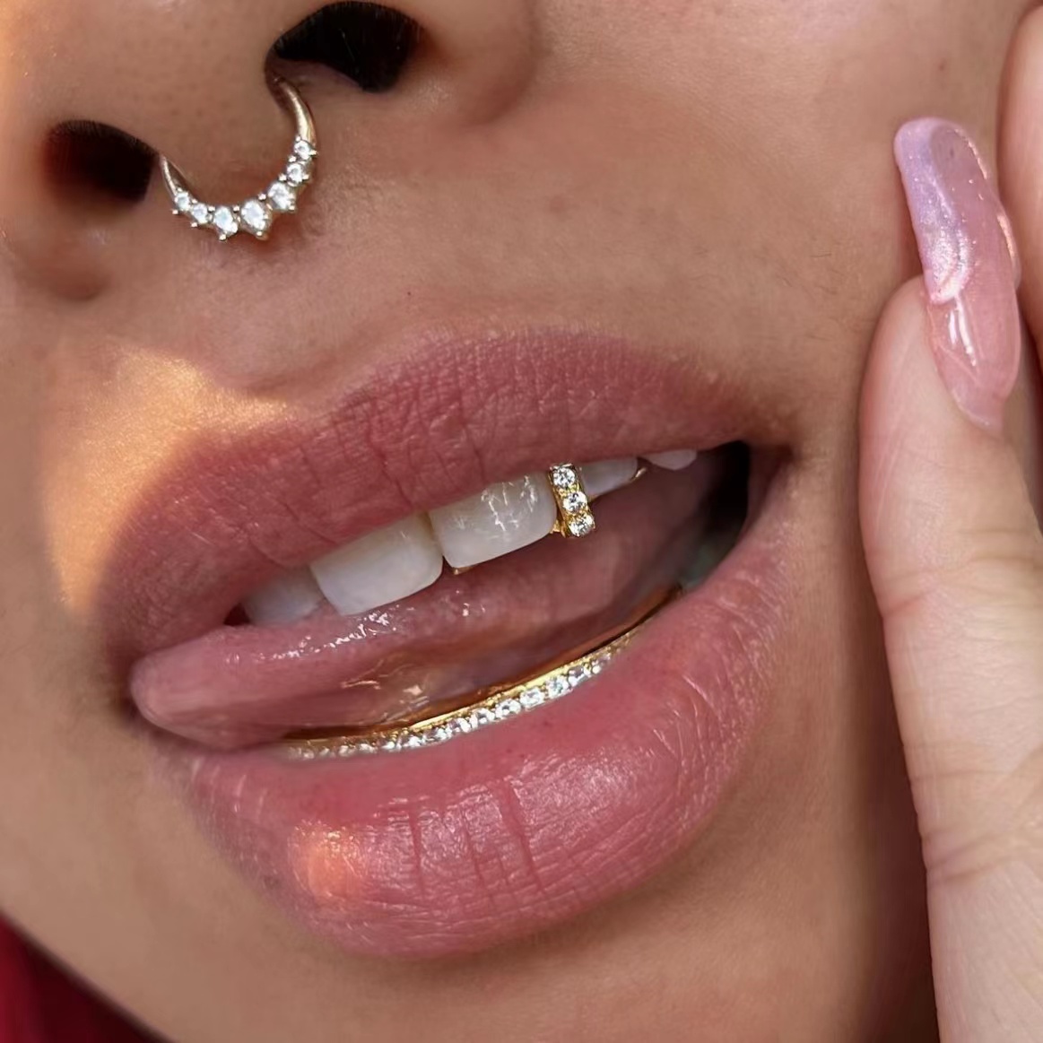 RACHELZ Hip Hop Single Vertica - Body Jewelry Gold Plated のレビューと価格